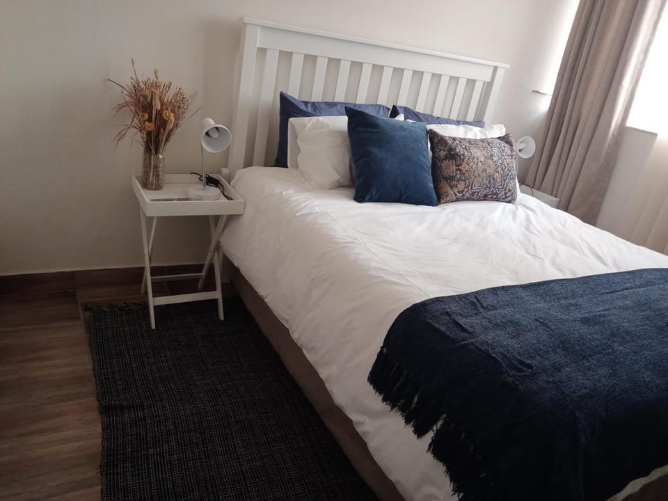 Private Room Chez Khanyi Homestays Vacation rental in Pretoria