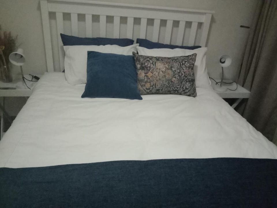 Private Room Chez Khanyi Homestays Vacation rental in Pretoria