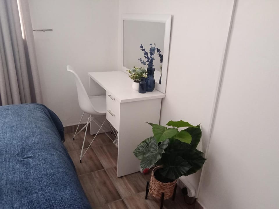 Private Room Chez Khanyi Homestays Vacation rental in Pretoria