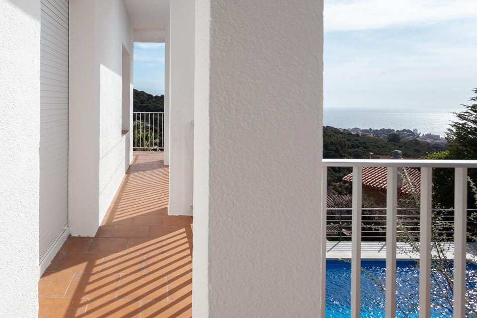 holiday house in a garden with view Villa in Lloret de Mar