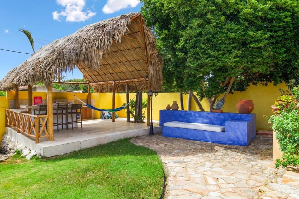 Aloestraat 14 Villa in Oranjestad
