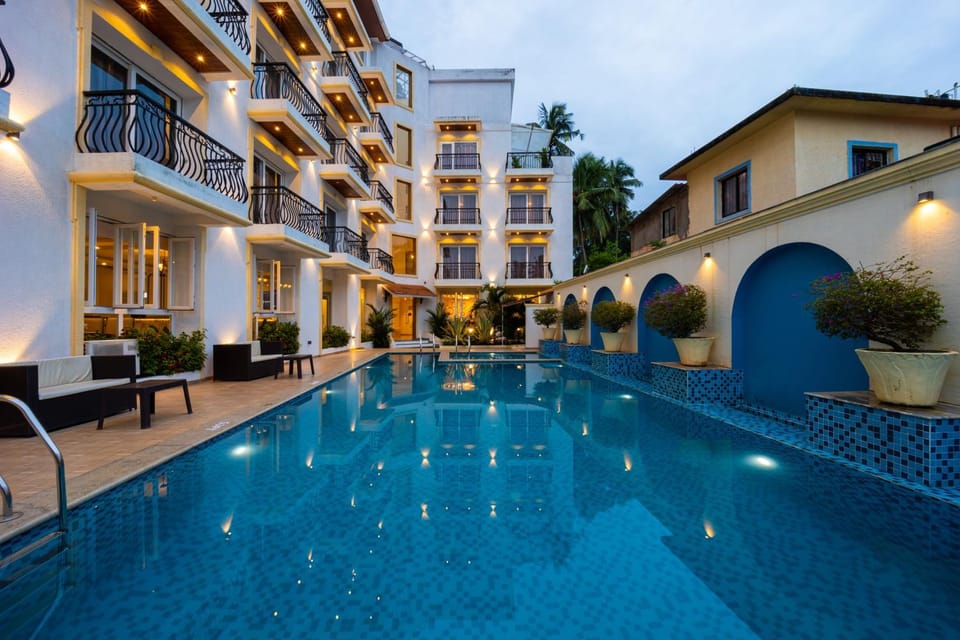 Property building, Swimming pool