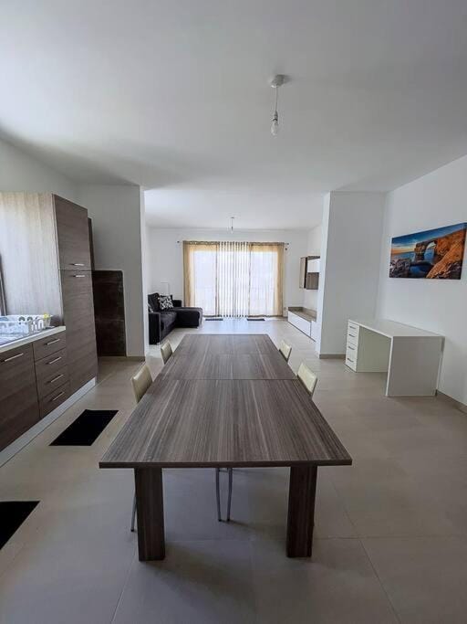 Living room, Dining area, kitchen