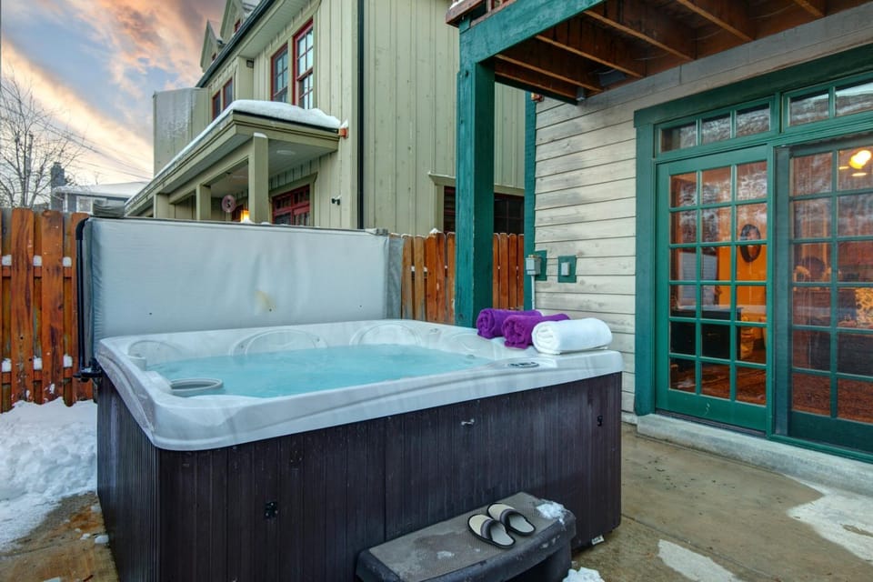 Hot Tub