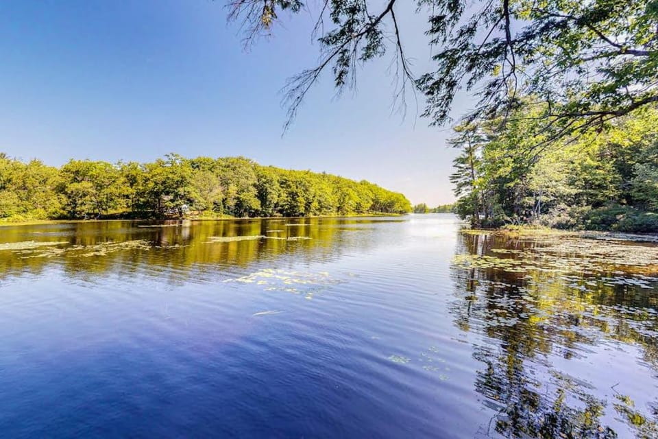 Lakefront Pines House in Augusta