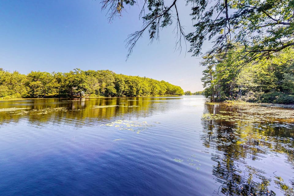 Lakefront Pines House in Augusta
