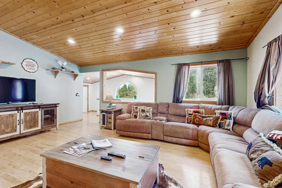Laurelwood Manor House in Truckee
