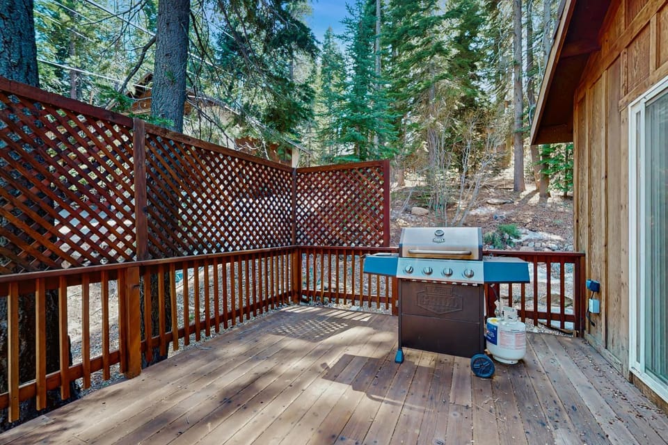 Laurelwood Manor House in Truckee