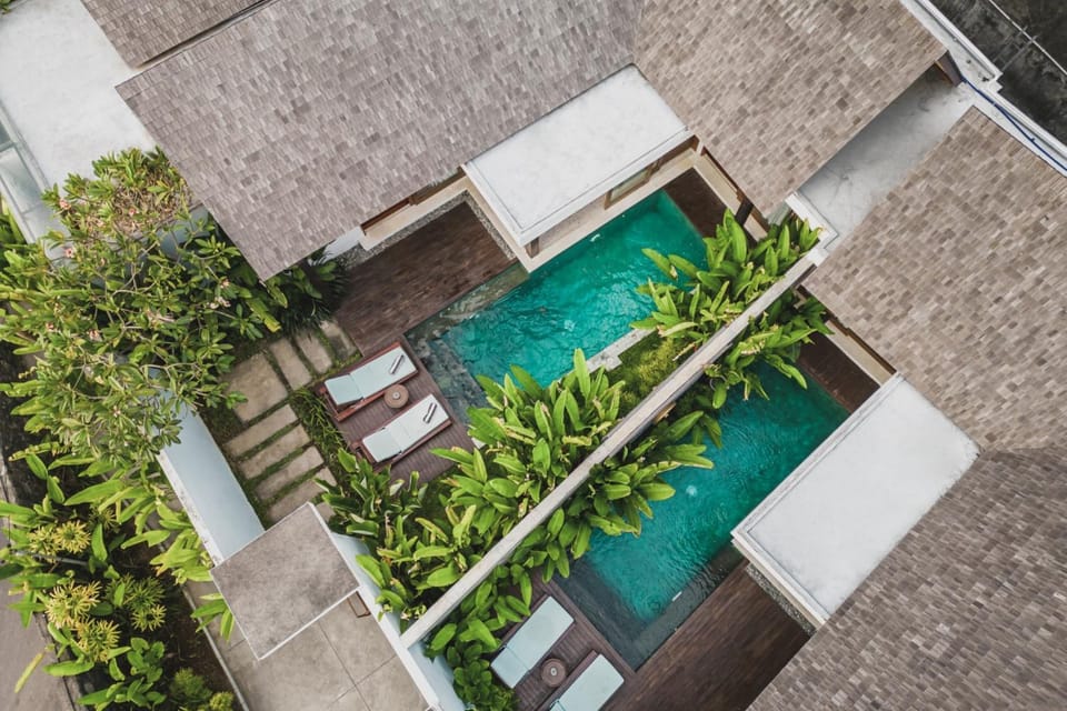 Property building, Swimming pool