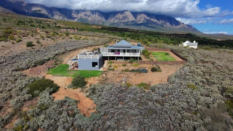 Exquisite chalet on private nature reserve Chalet in Western Cape