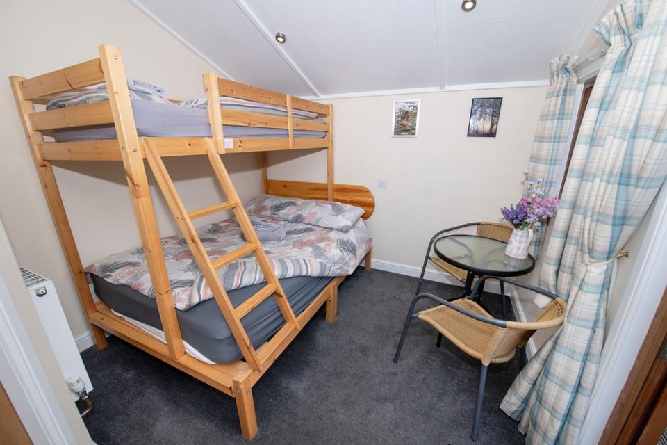 Seaways glamping, Silverbirch Apartment in England