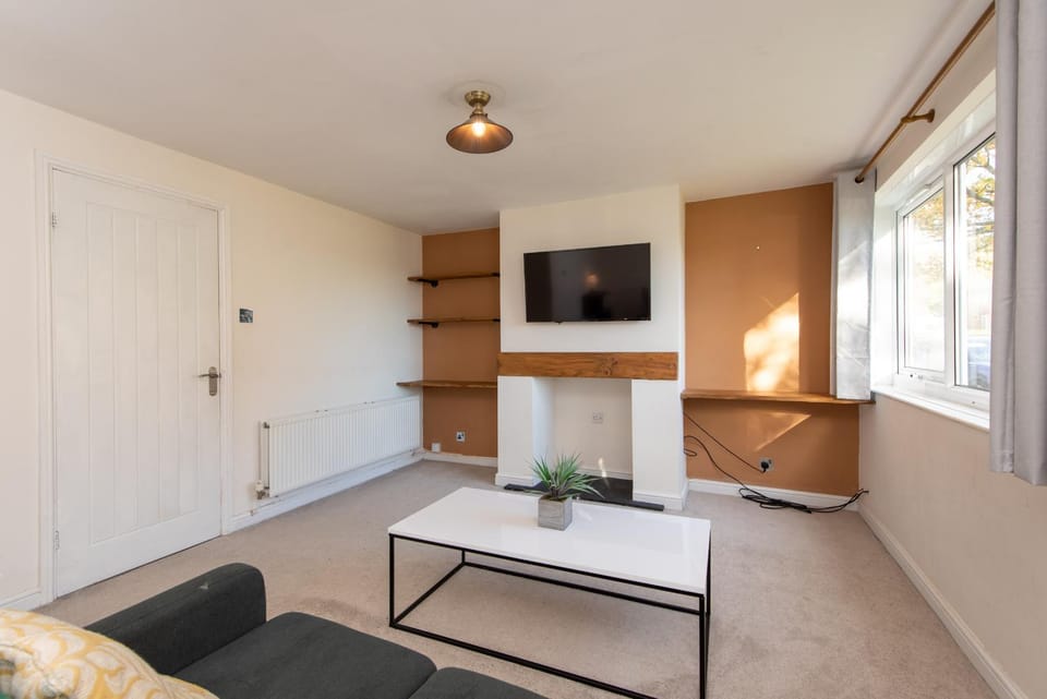 TV and multimedia, Living room, Seating area