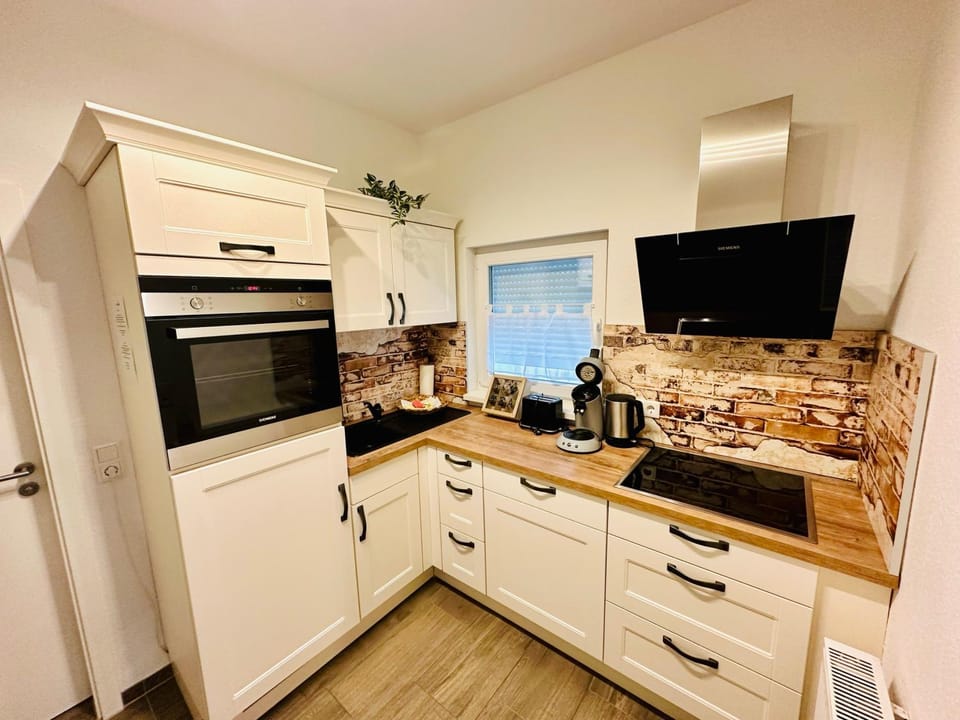 Kitchen or kitchenette, kitchen