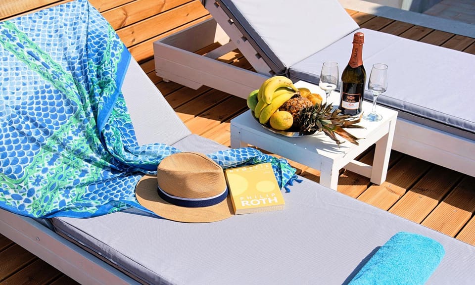 Seating area, Pool view, Swimming pool