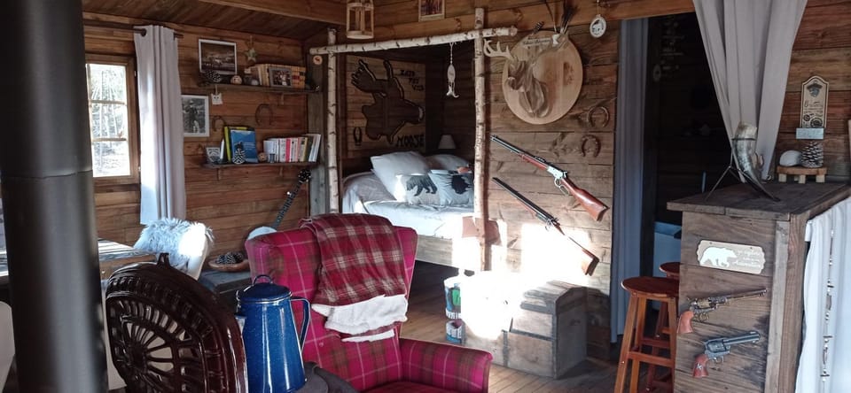 Cabanes Nature Morvan Luxury tent in Bourgogne-Franche-Comté