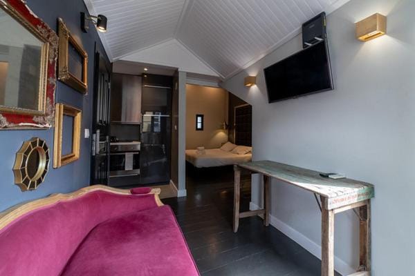 TV and multimedia, Dining area
