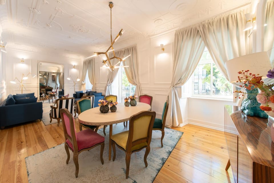 TV and multimedia, Living room, Dining area, air conditioner