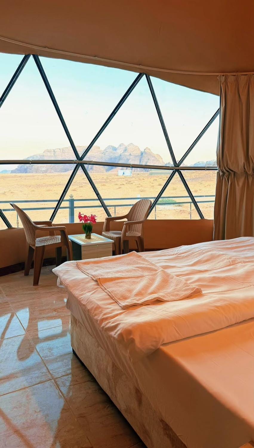 Rum Aranda camp &Bubbles Hotel Luxury tent in Africa