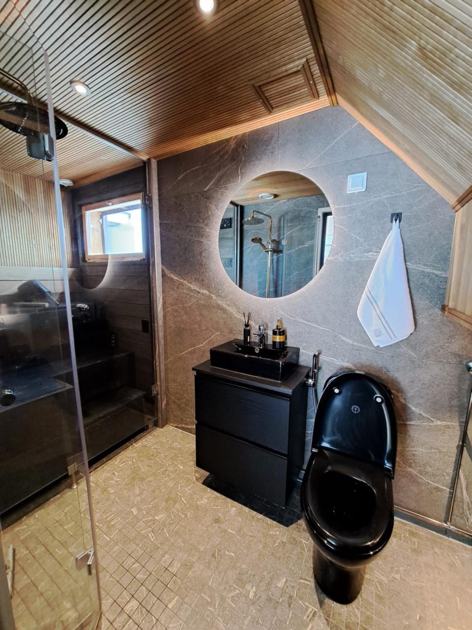 Levi Sky Igloo with private sauna and hot tub Villa in Lapland