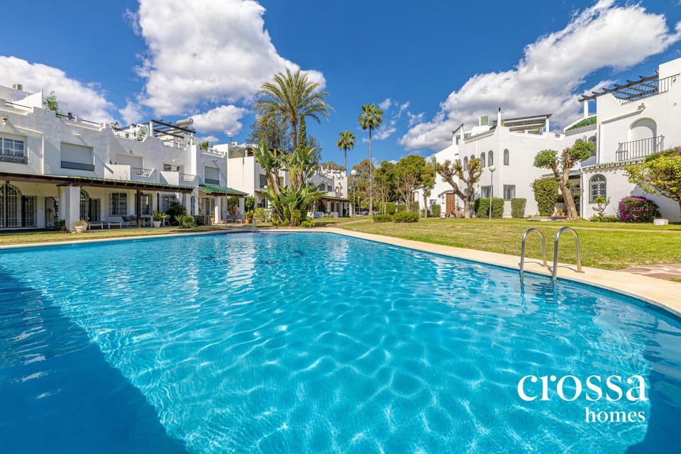 Garden, Swimming pool