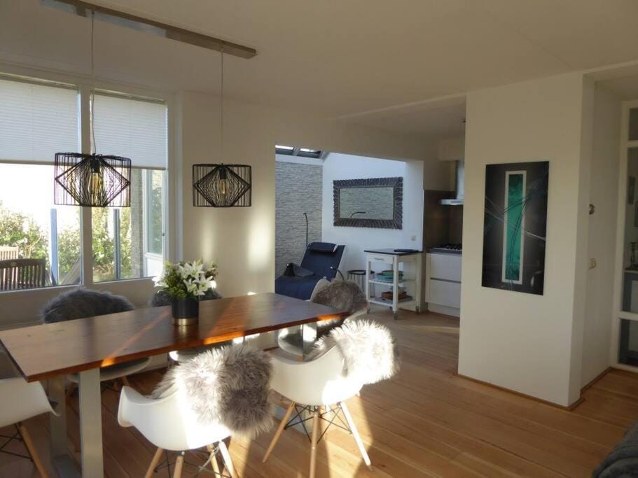 Kitchen or kitchenette, Living room, Dining area