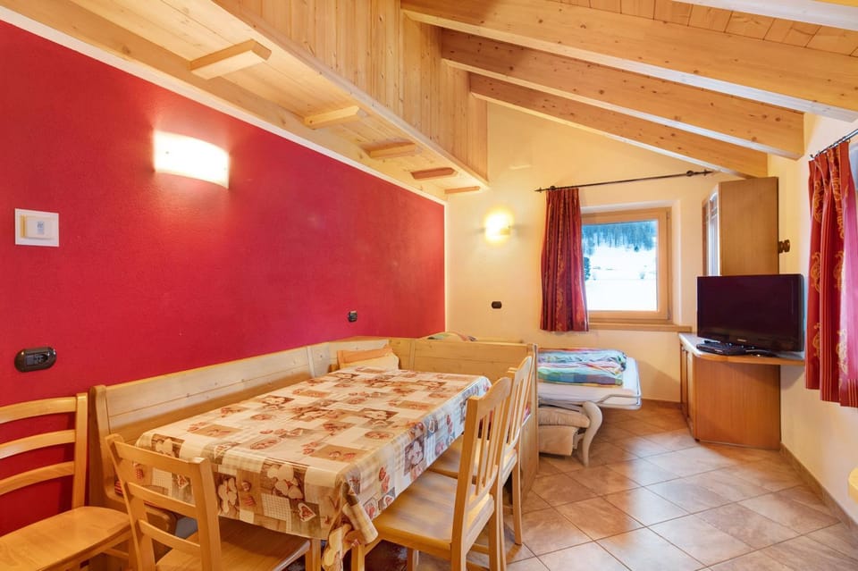 Property building, Living room, Bedroom