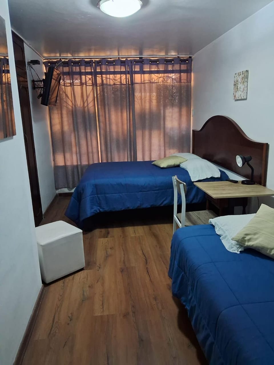 Photo of the whole room