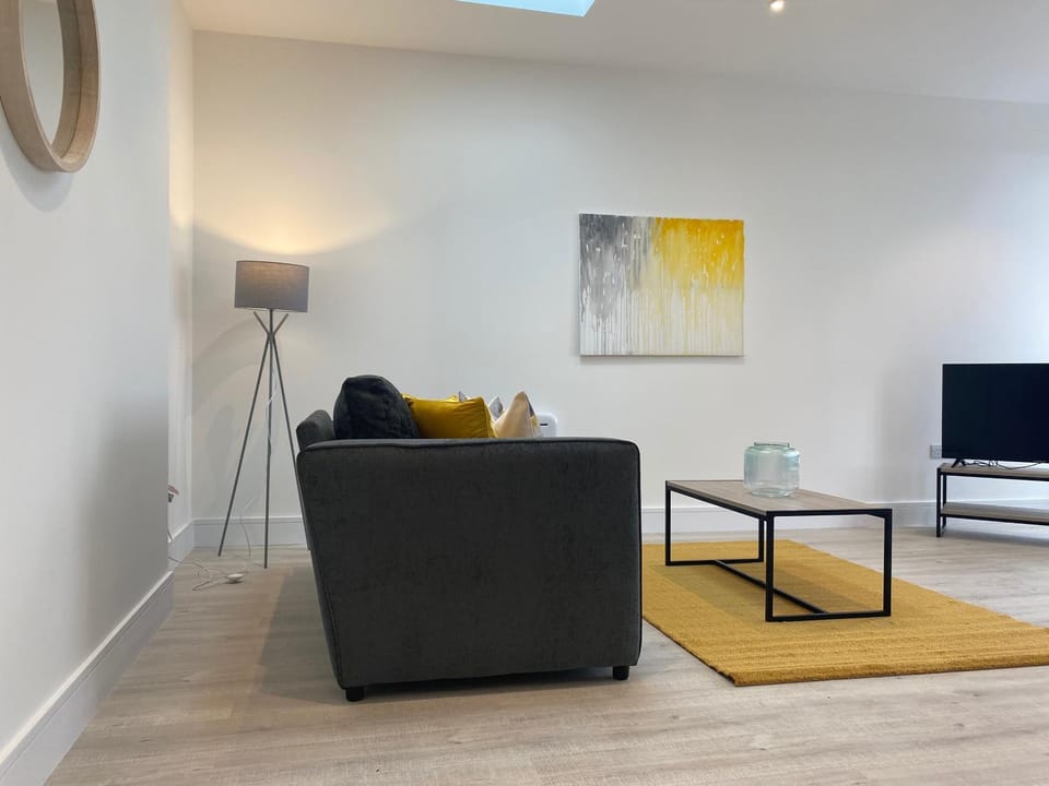 TV and multimedia, Seating area