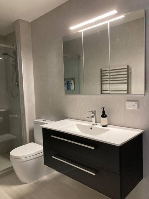 Toilet, Bathroom
