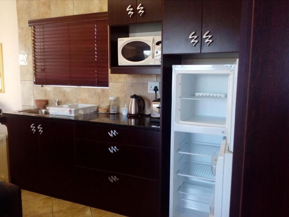 Coffee/tea facilities, Kitchen or kitchenette, toaster