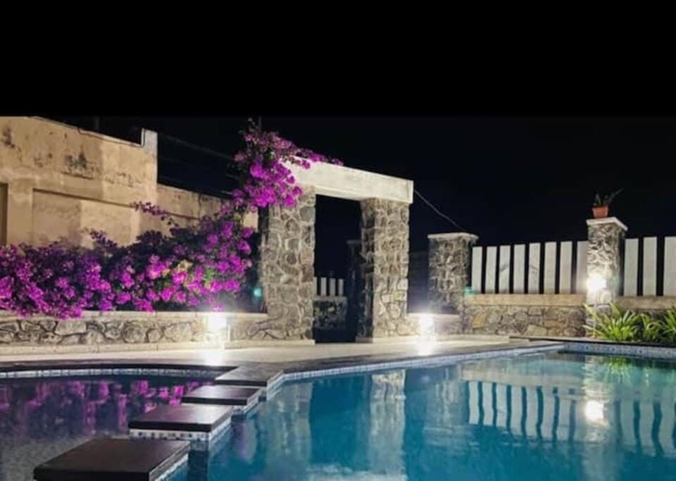 Swimming pool