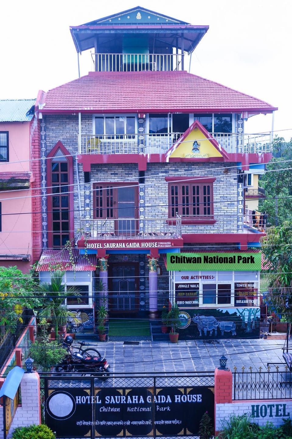 Property building, Day, Location, Parking