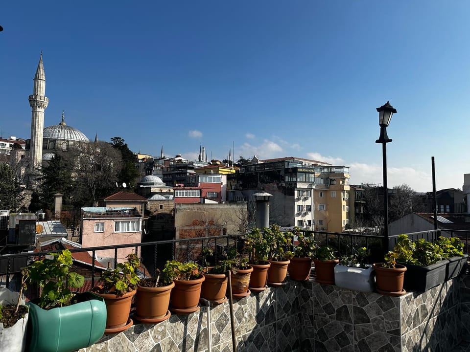 yakut old hotel Bed and Breakfast in Istanbul