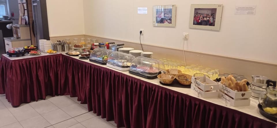 Buffet breakfast