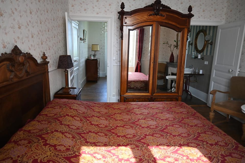 Bed, Bedroom, wardrobe