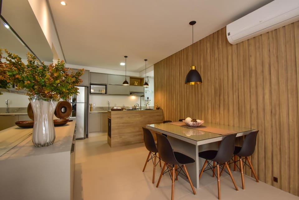 Apto Fino a 1 quadra da Praia em Canasvieiras N847 Apartment in Florianopolis