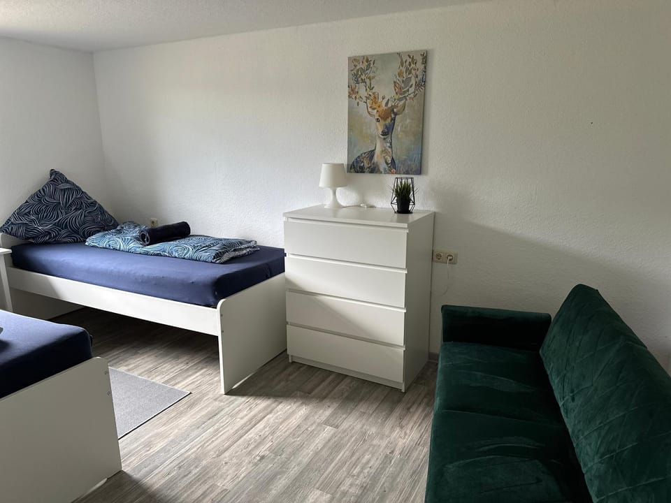 Bed, Seating area, Bedroom