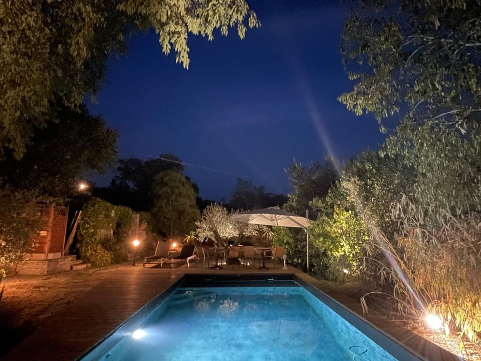 L'Amourier en Cévennes, suites romantiques avec Jacuzzi privatif ou baignoire ronde Terrazzo Bed and Breakfast in Occitanie