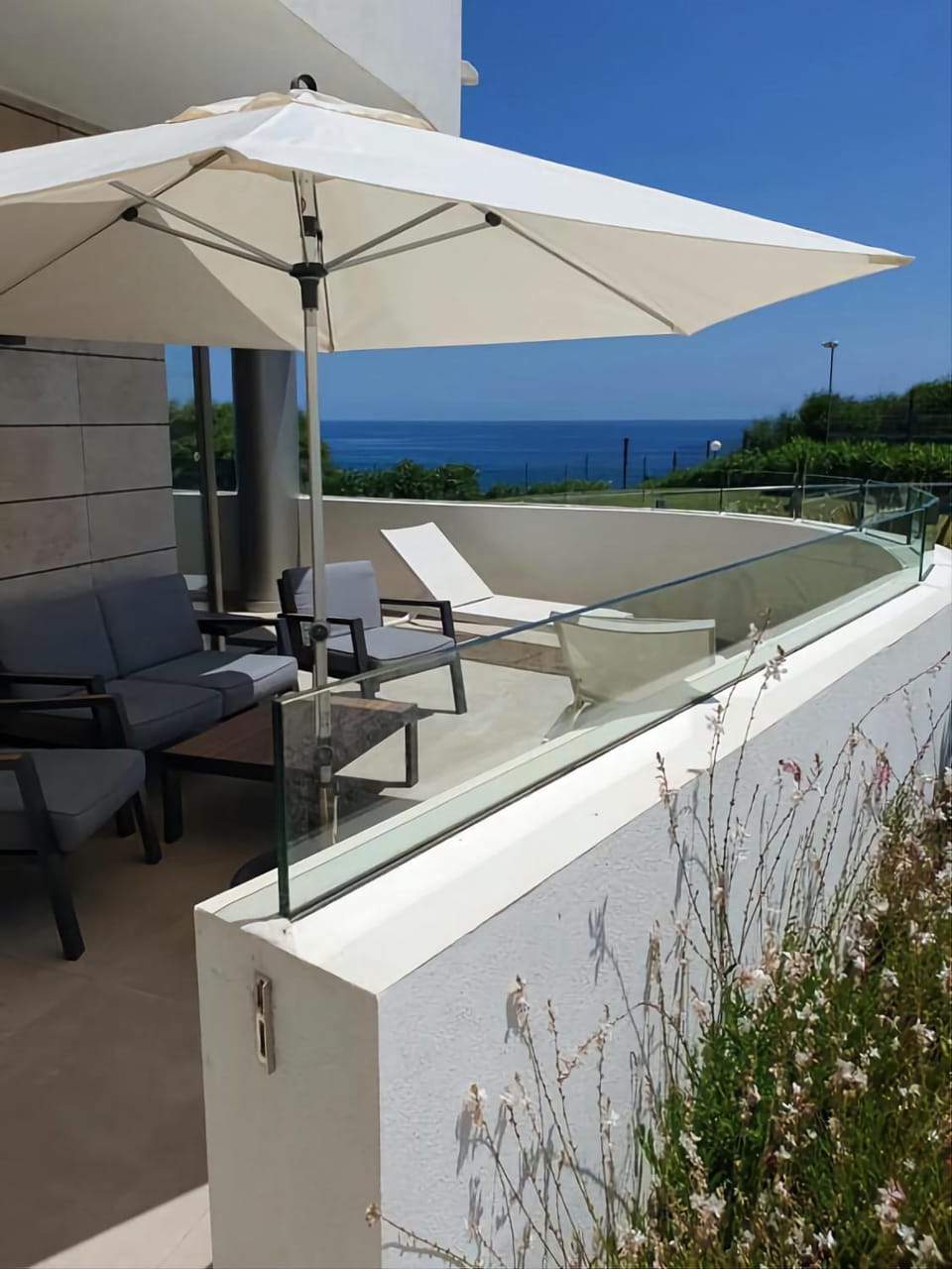 Balcony/Terrace, Seating area, Garden view, Sea view