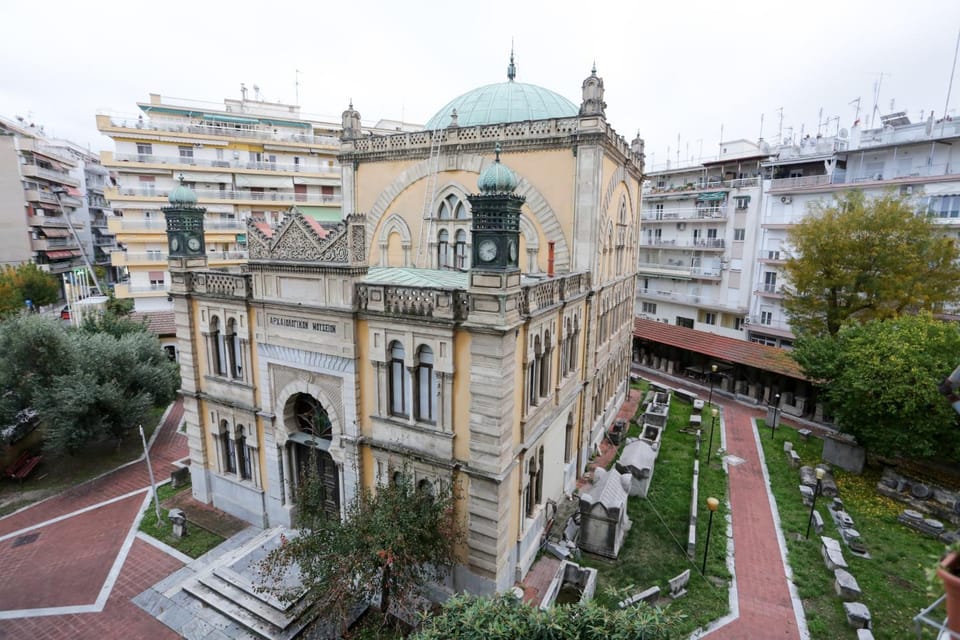 Nearby landmark, Neighbourhood, View (from property/room), Balcony/Terrace, City view, Location
