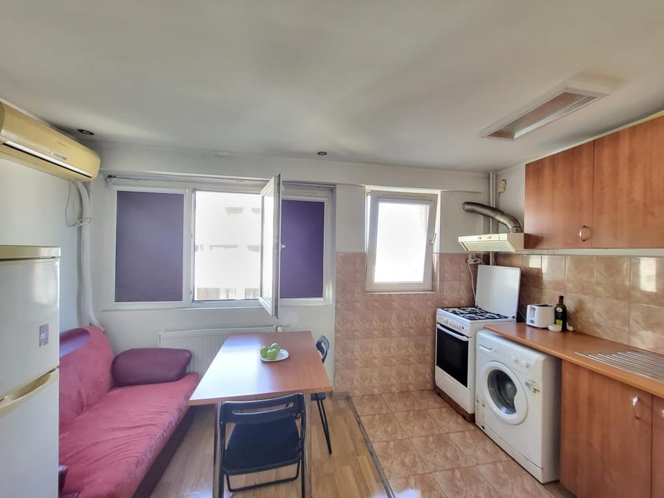 Avrig-Ferdinand Studio Apartment in Bucharest