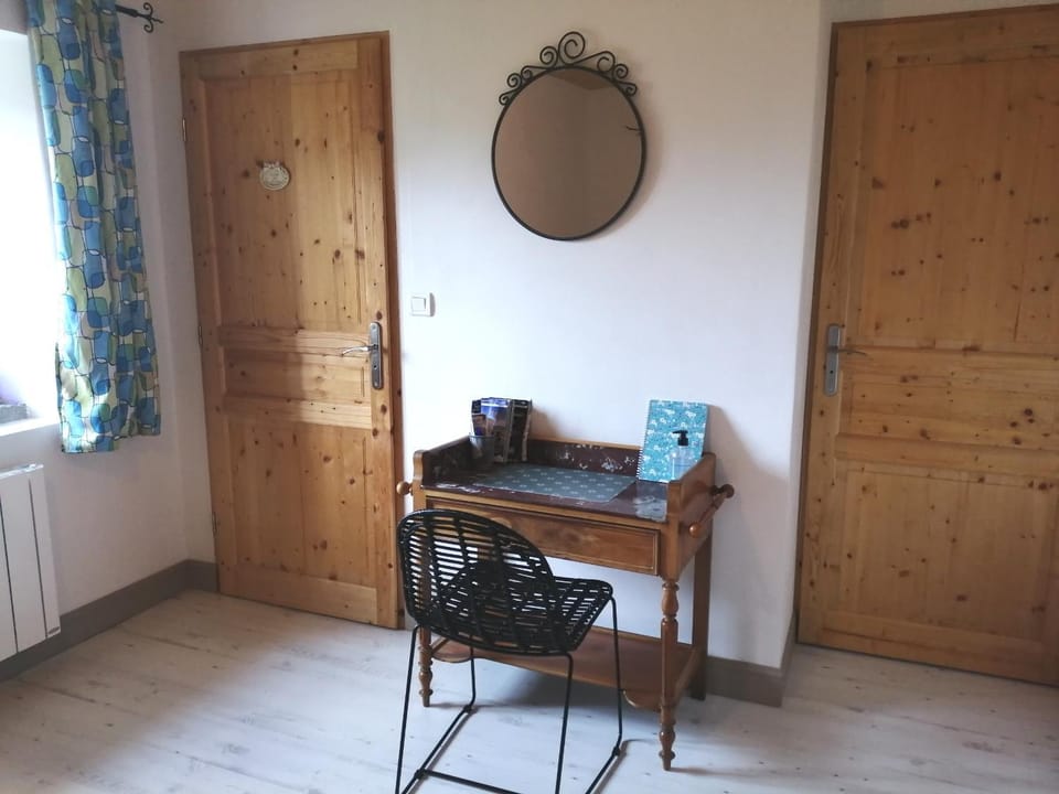 Chambres d'hôtes Régord'âne proche cascade Bed and Breakfast in Auvergne-Rhône-Alpes