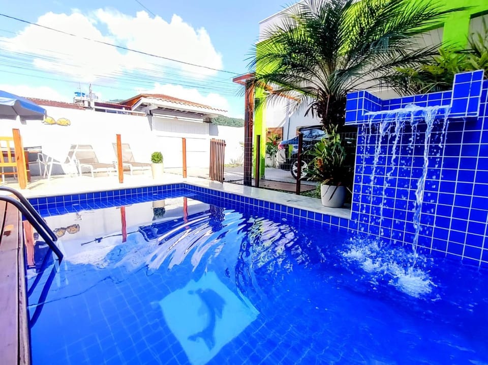 casa com piscina House in Ubatuba