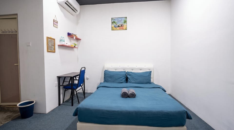 Bed, TV and multimedia, Photo of the whole room, Bedroom, air conditioner