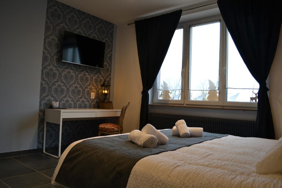 TV and multimedia, View (from property/room), Photo of the whole room, Bedroom