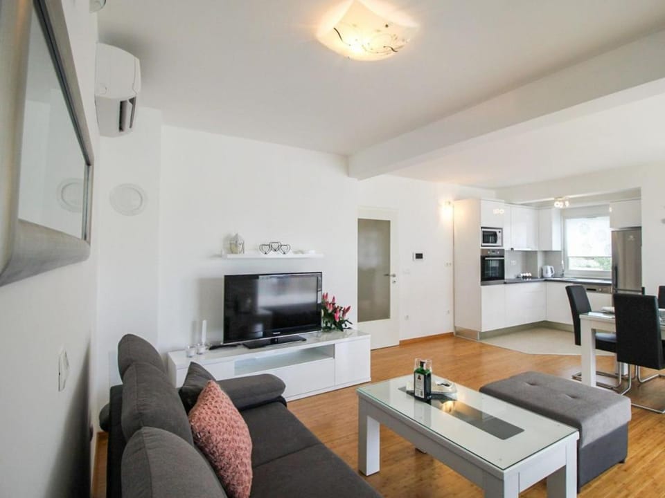 Luxury XXL Apartment Apartment in Makarska
