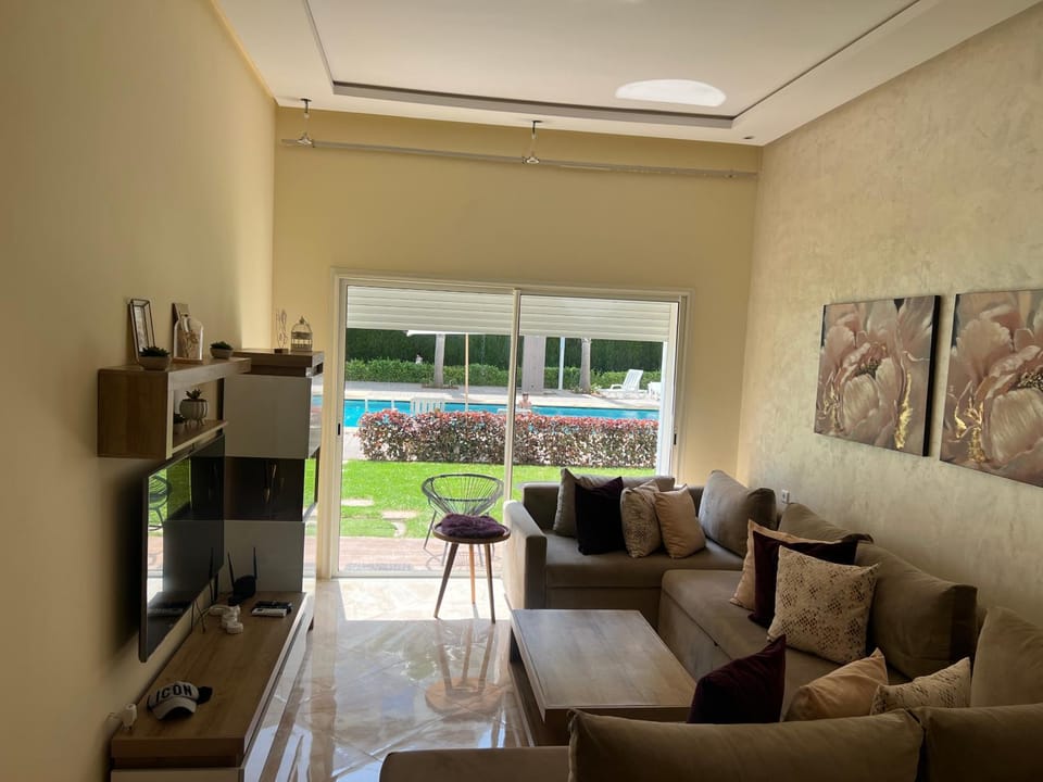 Apparemment de luxe vue piscine Apartment in Bouznika