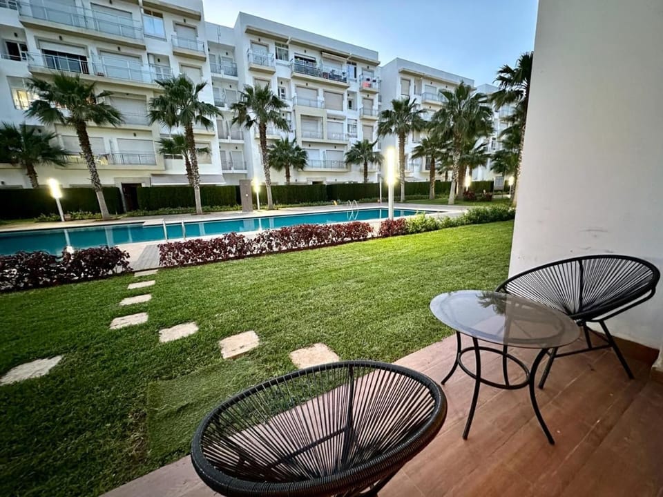 Apparemment de luxe vue piscine Apartment in Bouznika
