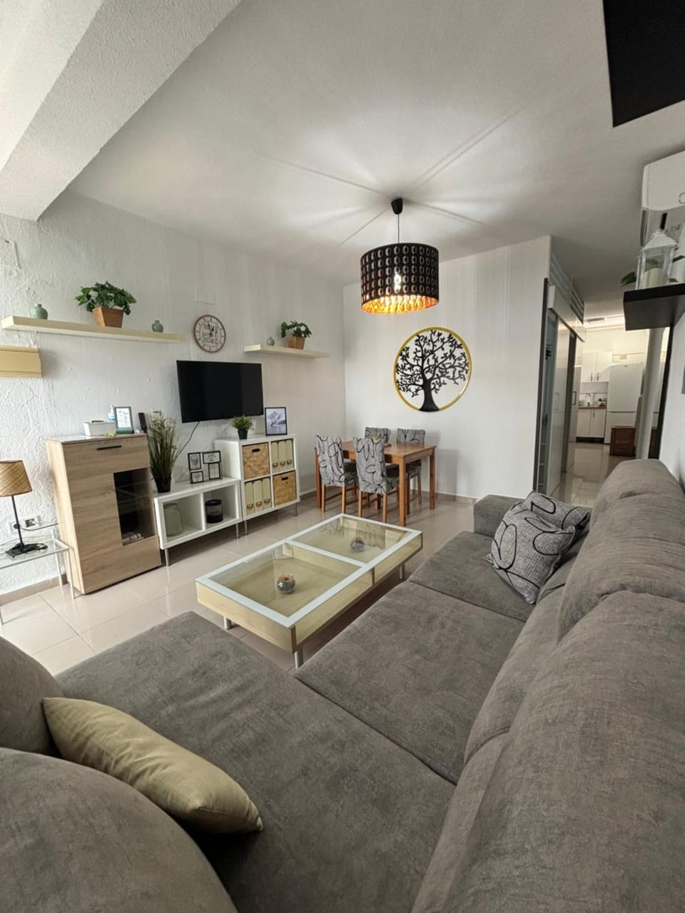 Communal lounge/ TV room