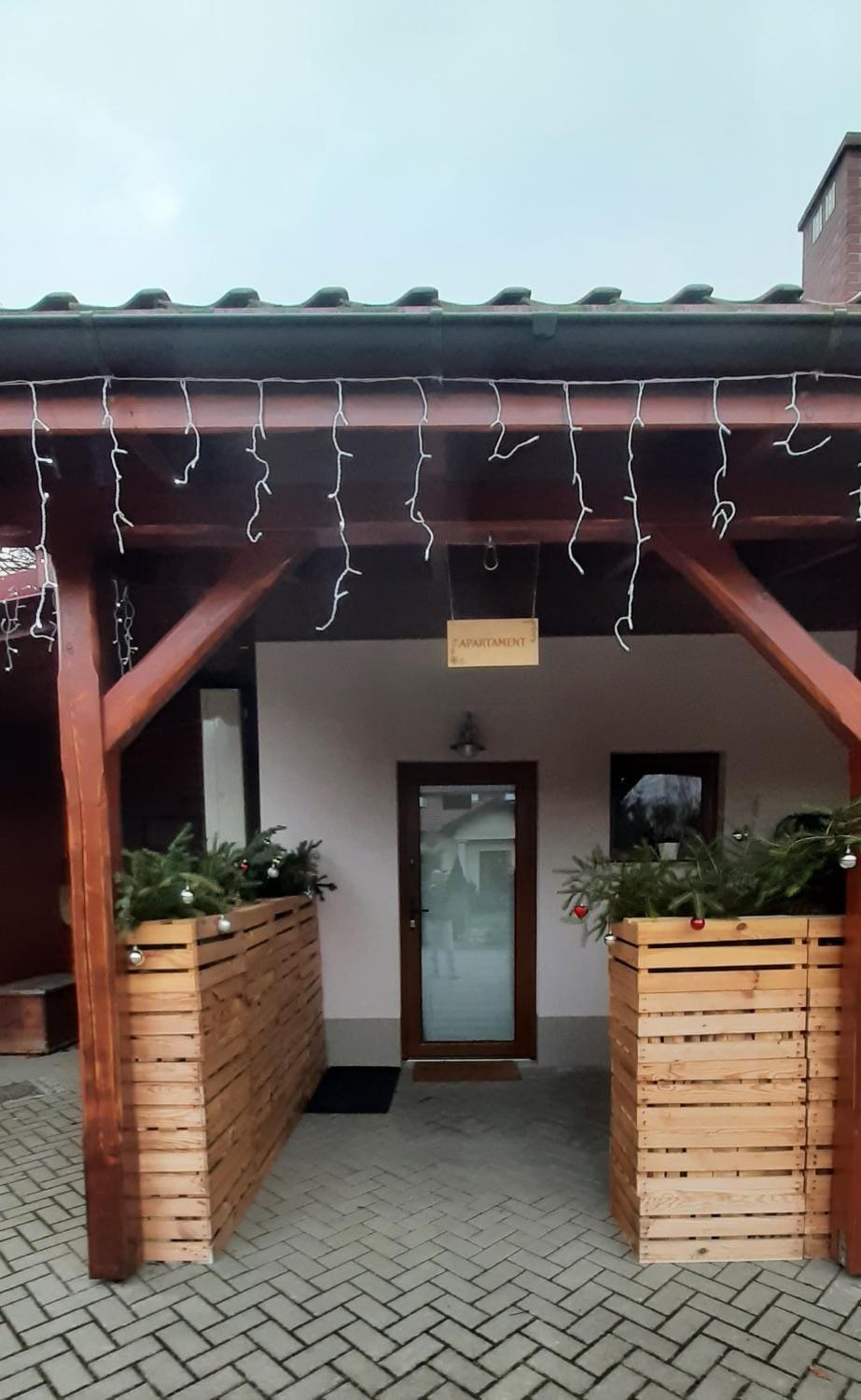 Facade/entrance